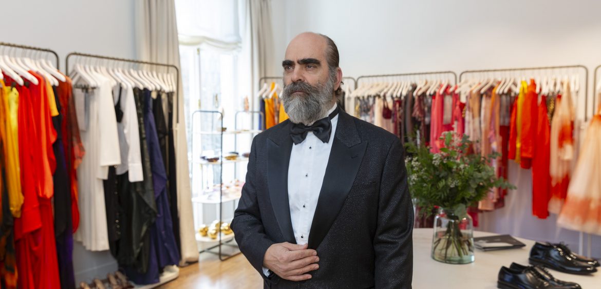 Making of exclusivo para la Esquire España de los looks de Pedro del Hierro para Luis Tosar, presentador de la Gala de los Goya 2026